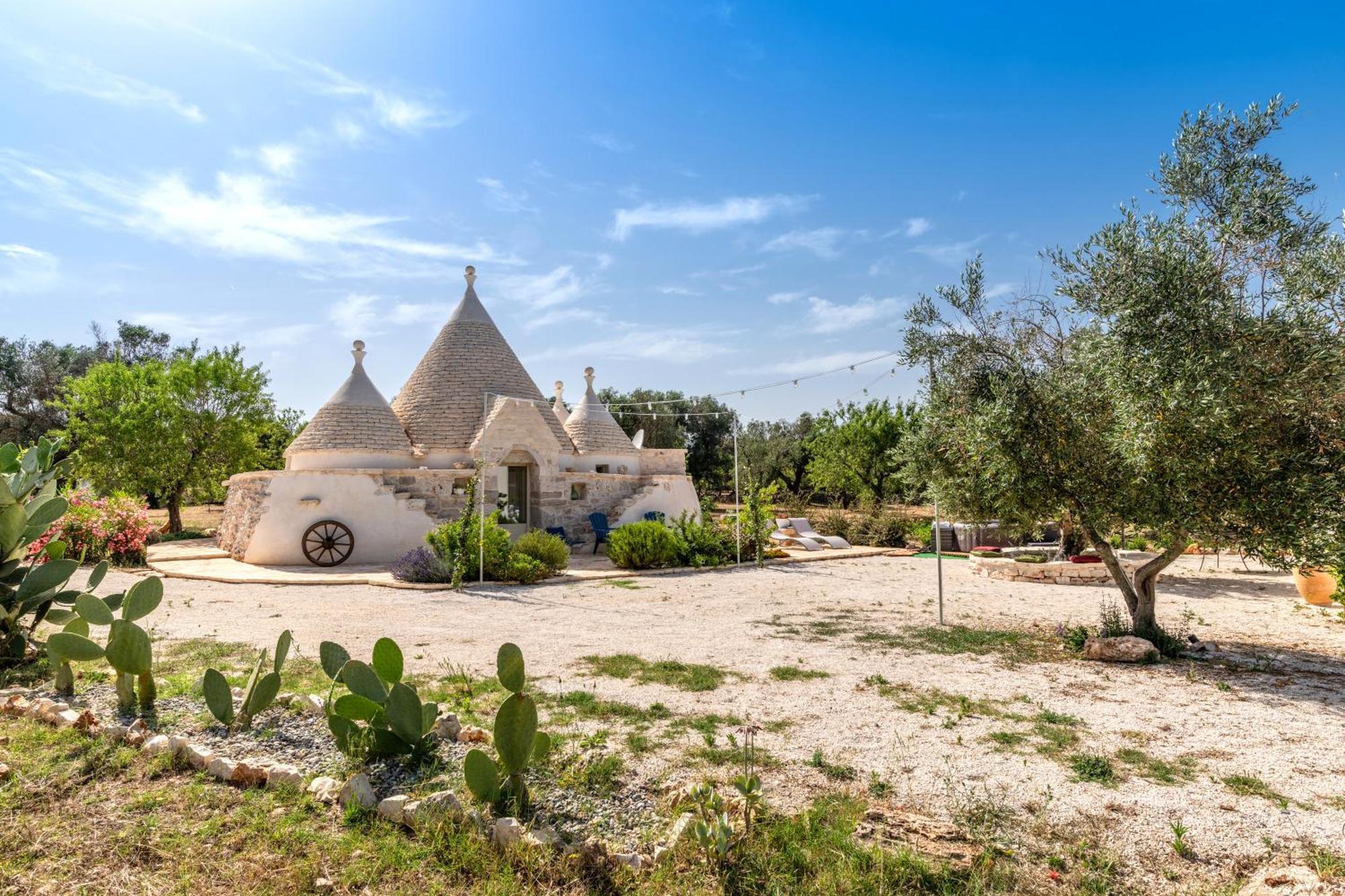 Il Trullo Di Mariangela Villa เชจลีเมสซาปิกา ภายนอก รูปภาพ